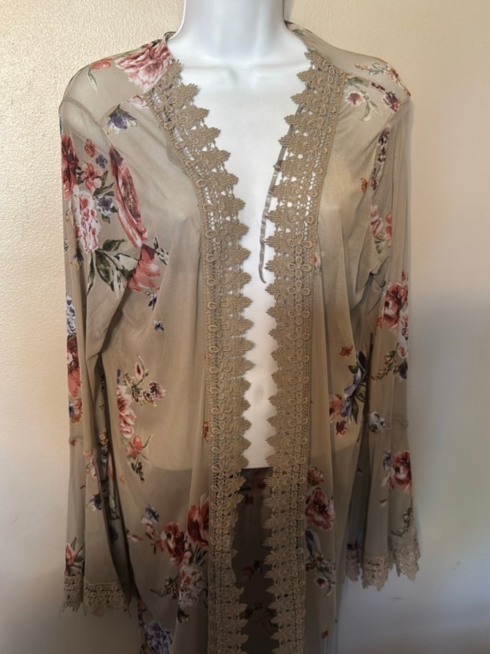 Polly & Esther Taupe Floral Lace-Trim Kimono Cardigan
